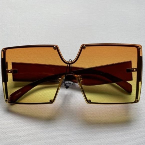 Oversized Square Sunglasses - Picture 6 of 8